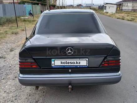 Mercedes-Benz E 230 1992 года за 1 700 000 тг. в Тараз – фото 6