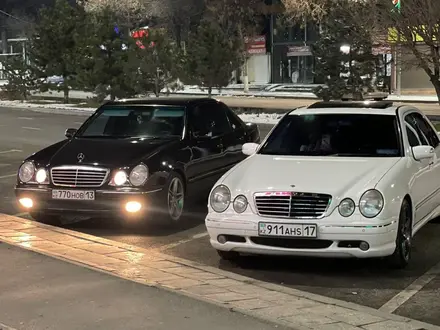 Mercedes-Benz E 55 AMG 1999 года за 9 390 000 тг. в Алматы – фото 2