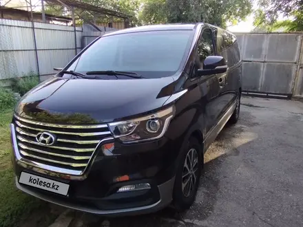 Hyundai Starex 2019 года за 16 000 000 тг. в Алматы – фото 26