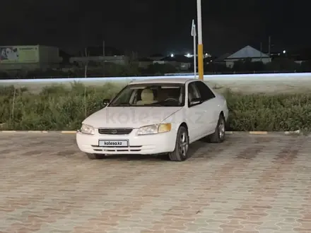 Toyota Camry 1999 года за 3 200 000 тг. в Жанаозен