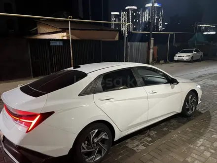 Hyundai Elantra 2024 года за 9 500 000 тг. в Алматы – фото 4