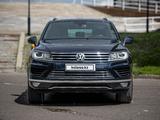 Volkswagen Touareg 2015 года за 18 500 000 тг. в Астана – фото 3