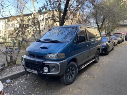 Mitsubishi Delica 1997 года за 3 000 000 тг. в Алматы