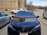 Toyota Camry 2018 года за 7 600 000 тг. в Актау – фото 3