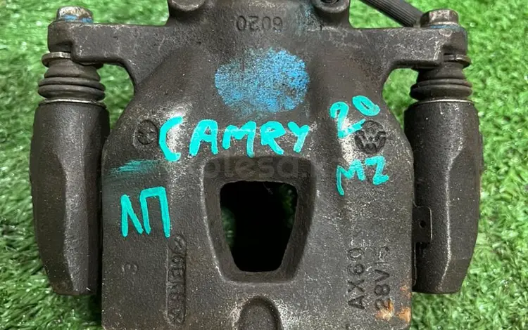Суппорт передний левый Тойота Камри 20 за 10 000 тг. в Алматы