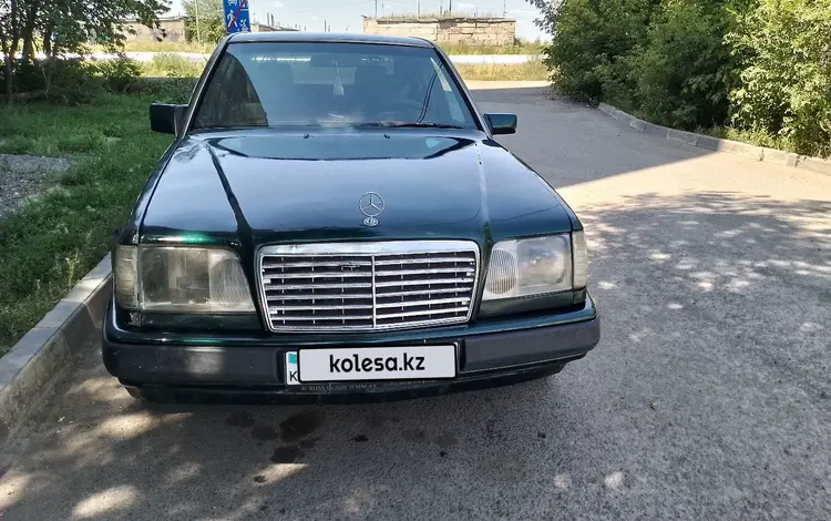 Mercedes-Benz E 220 1992 годаүшін1 500 000 тг. в Караганда