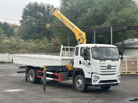 FAW  Крановая установка XCMG 6.3 2026 года за 37 500 000 тг. в Алматы