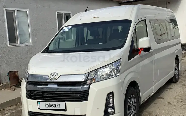 Toyota Hiace 2022 года за 27 000 000 тг. в Атырау