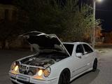 Mercedes-Benz E 55 AMG 2000 года за 10 500 000 тг. в Жанаозен – фото 3