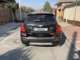 Chevrolet Tracker 2014 года за 5 200 000 тг. в Шымкент – фото 4