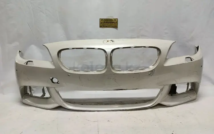 Бампер передний BMW F10 M-пакет рестайлинг за 130 000 тг. в Алматы