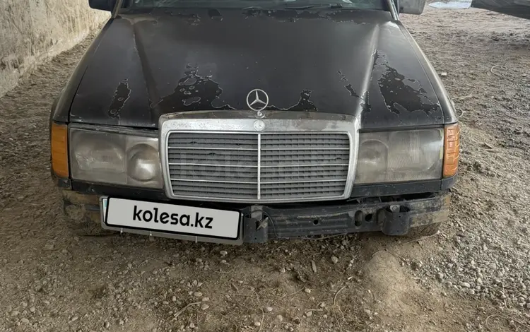 Mercedes-Benz E 200 1990 года за 900 000 тг. в Алматы