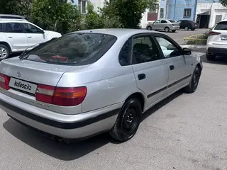 Toyota Carina E
