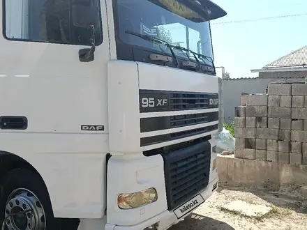 DAF  XF 95 1995 года за 10 000 000 тг. в Шымкент
