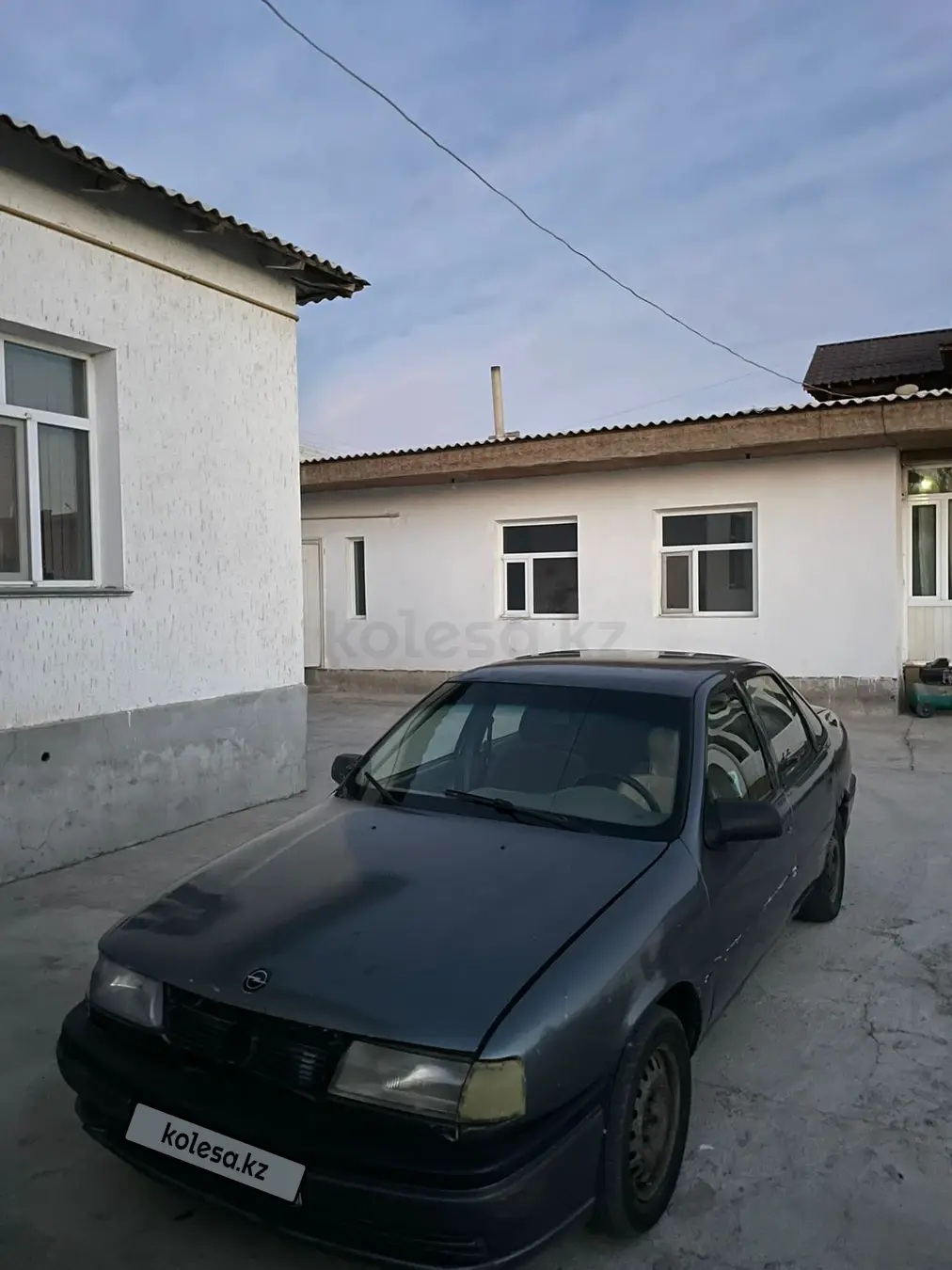 Opel Vectra, 1988