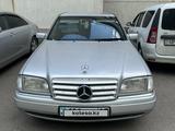 Mercedes-Benz C 200 1995 года за 1 850 000 тг. в Астана