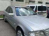 Mercedes-Benz C 200 1995 года за 1 850 000 тг. в Астана – фото 3