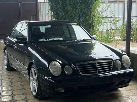 Mercedes-Benz E 320 2001 года за 5 350 000 тг. в Кызылорда