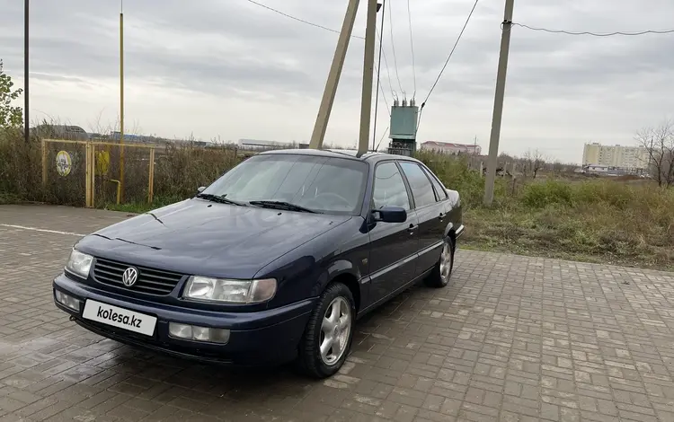 Volkswagen Passat 1994 годаүшін2 700 000 тг. в Уральск