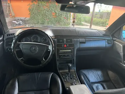 Mercedes-Benz E 280 1997 года за 3 550 000 тг. в Кызылорда – фото 10