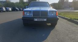 Mercedes-Benz E 230 1991 годаfor1 500 000 тг. в Караганда