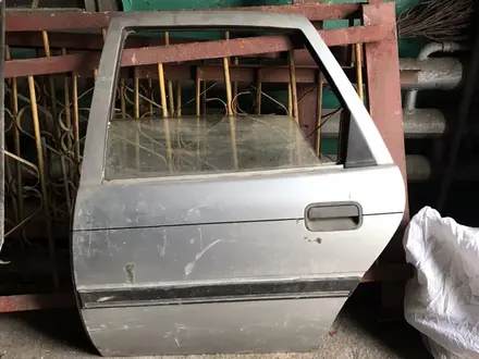Крышка багажника хэтчбек за 25 000 тг. в Караганда – фото 3