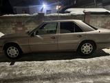 Mercedes-Benz E 200 1994 года за 1 800 000 тг. в Алматы – фото 3