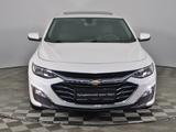 Chevrolet Malibu 2021 года за 11 390 000 тг. в Алматы – фото 2