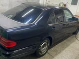 Mercedes-Benz E 240 1996 года за 700 000 тг. в Алматы – фото 4