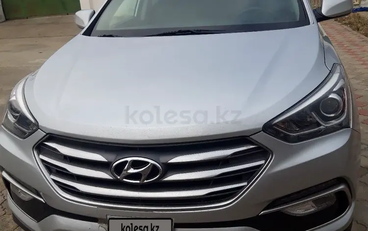 Hyundai Santa Fe 2017 года за 8 500 000 тг. в Актау