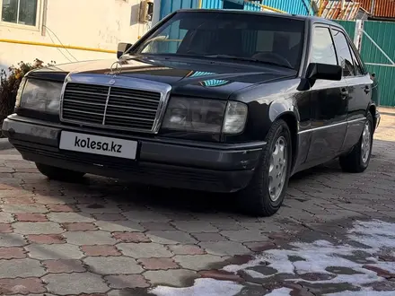 Mercedes-Benz E 230 1990 года за 1 700 000 тг. в Алматы