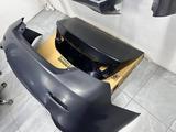 Бампер + багажник Toyota Camry 55 ORIGINAL за 250 000 тг. в Алматы – фото 2
