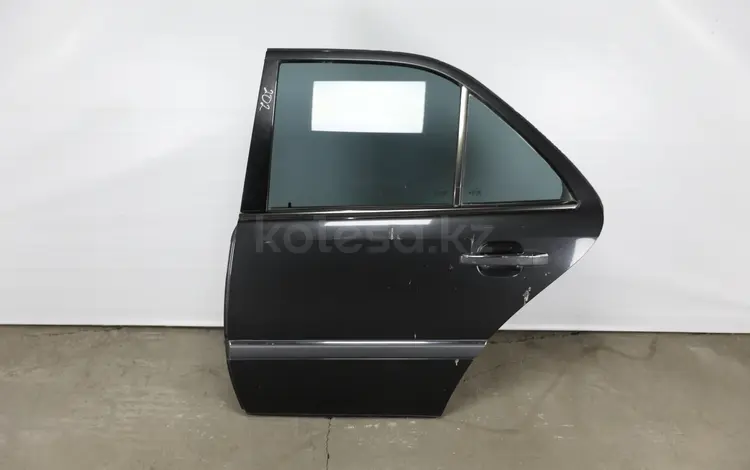 Задняя левая дверь на Мерседес 202 (W202 с202) за 30 000 тг. в Алматы