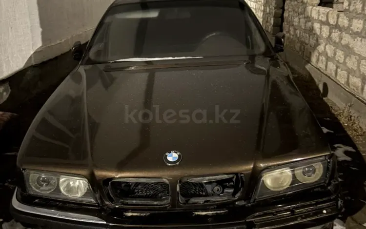 BMW 735 1994 годаfor1 700 000 тг. в Атырау