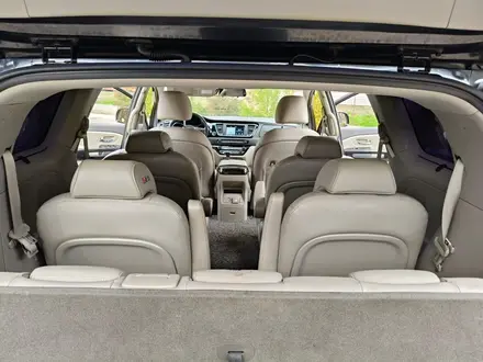 Kia Carnival 2016 года за 12 500 000 тг. в Алматы – фото 29