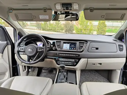 Kia Carnival 2016 года за 12 500 000 тг. в Алматы – фото 8