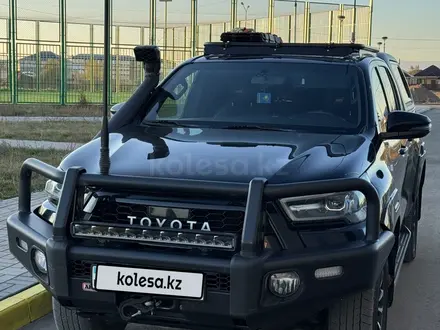 Toyota Hilux 2022 года за 27 000 000 тг. в Уральск – фото 2
