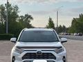 Toyota RAV4 2021 годаүшін13 500 000 тг. в Уральск – фото 2