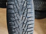 Резина шипованная NOKIAN с дисками. за 300 000 тг. в Алматы – фото 3