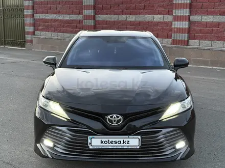 Toyota Camry 2018 года за 14 500 000 тг. в Алматы – фото 7