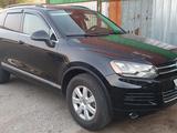 Volkswagen Touareg 2011 годаүшін10 500 000 тг. в Алматы – фото 2