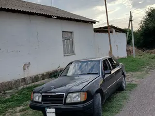 Mercedes-Benz E 280