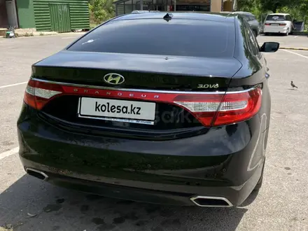 Hyundai Grandeur 2016 года за 8 700 000 тг. в Шымкент – фото 3