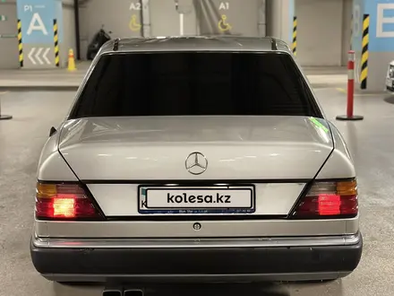 Mercedes-Benz E 230 1991 года за 2 500 000 тг. в Алматы – фото 3