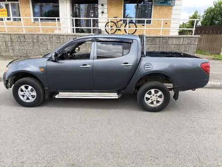 Mitsubishi L200 2007 года за 3 500 000 тг. в Астана – фото 2