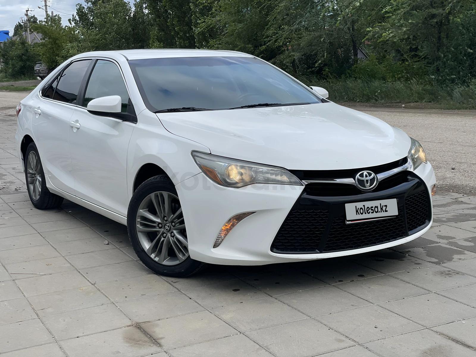 Toyota Camry 2016 г.