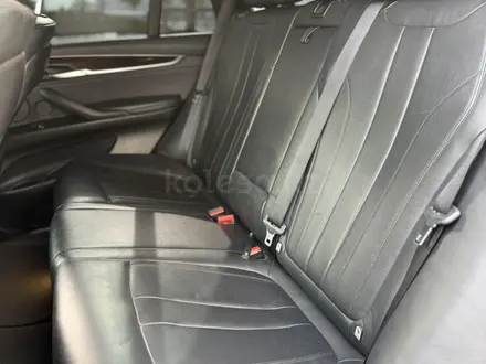BMW X5 2015 года за 21 800 000 тг. в Алматы – фото 30