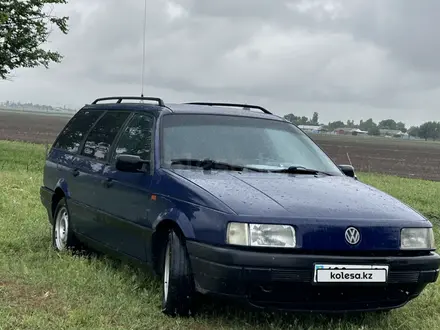 Volkswagen Passat 1993 года за 2 000 000 тг. в Алматы – фото 2