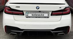 BMW 530 2021 года за 26 000 000 тг. в Алматы – фото 2