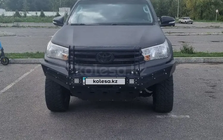 Toyota Hilux 2017 года за 13 500 000 тг. в Усть-Каменогорск